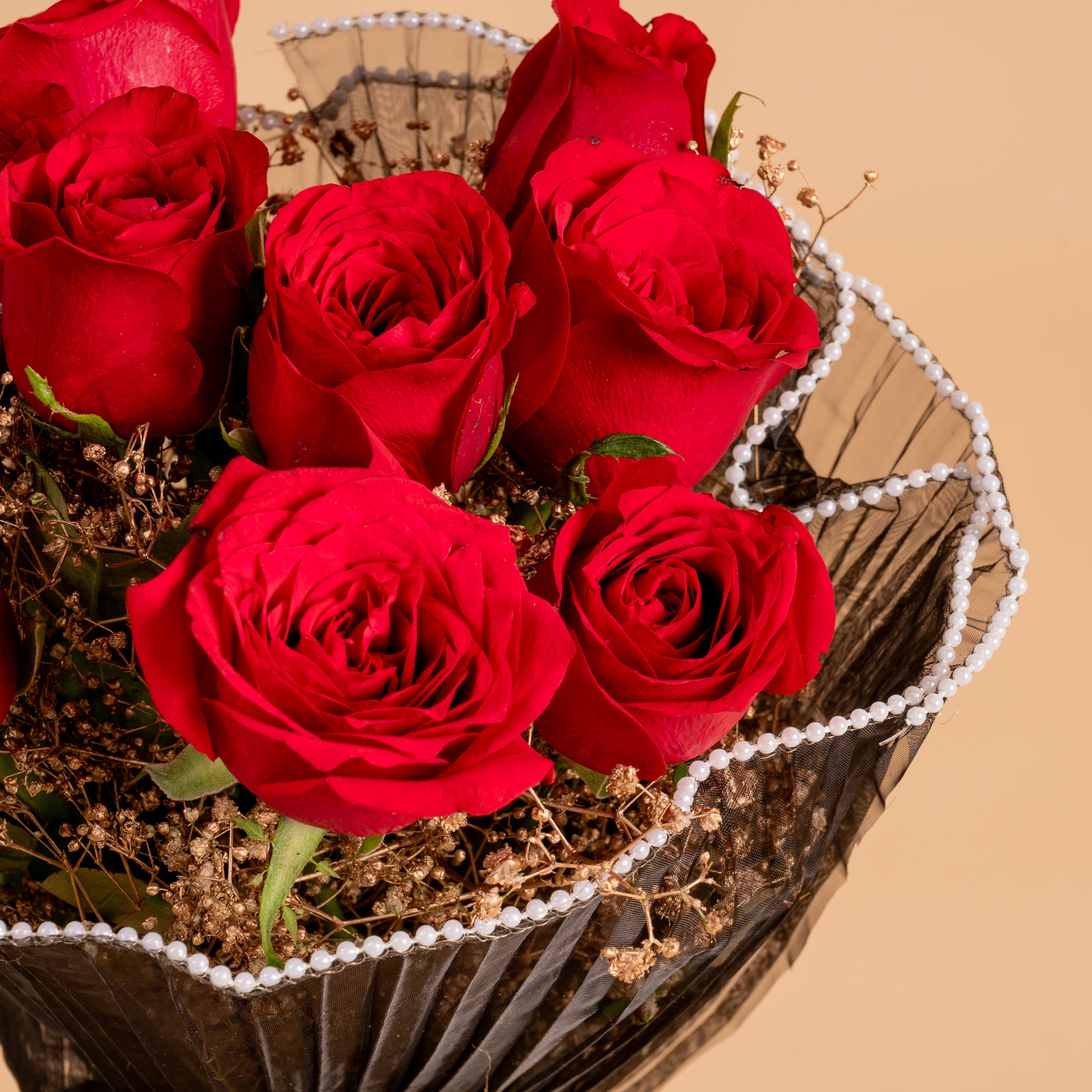 Rose delivery in Bangalore for Christmas festive bouquets