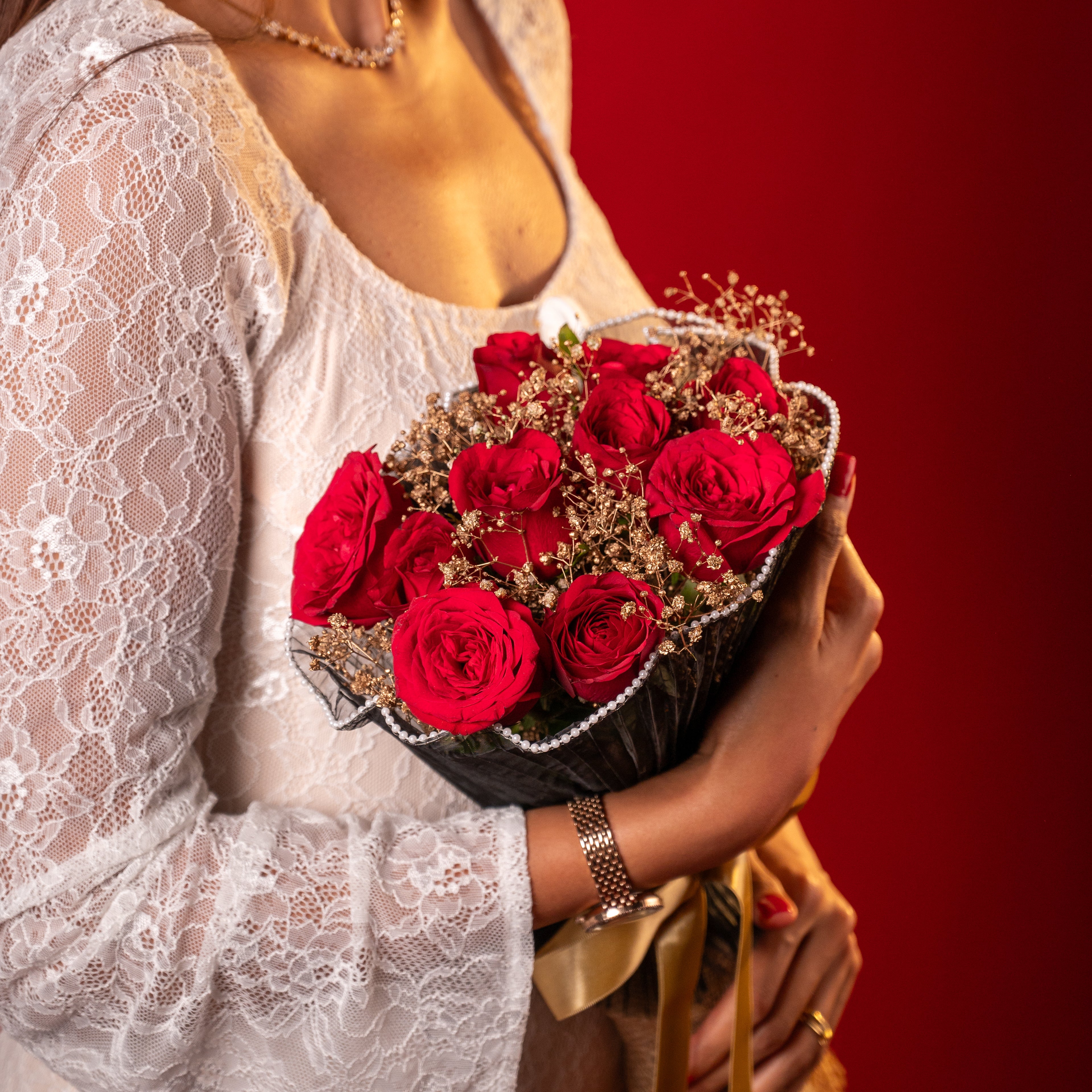 Roses in Bangalore: The Mood-Boosting, Occasion-Saving Flowers You Didn’t Know You Needed