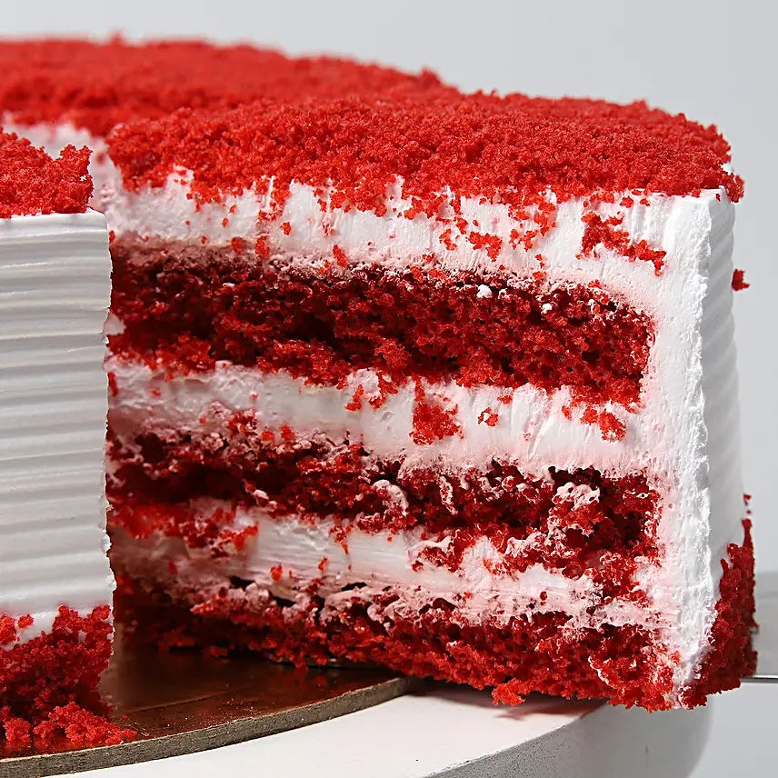 Classic Red Velvet Cream Cake (1 kg)